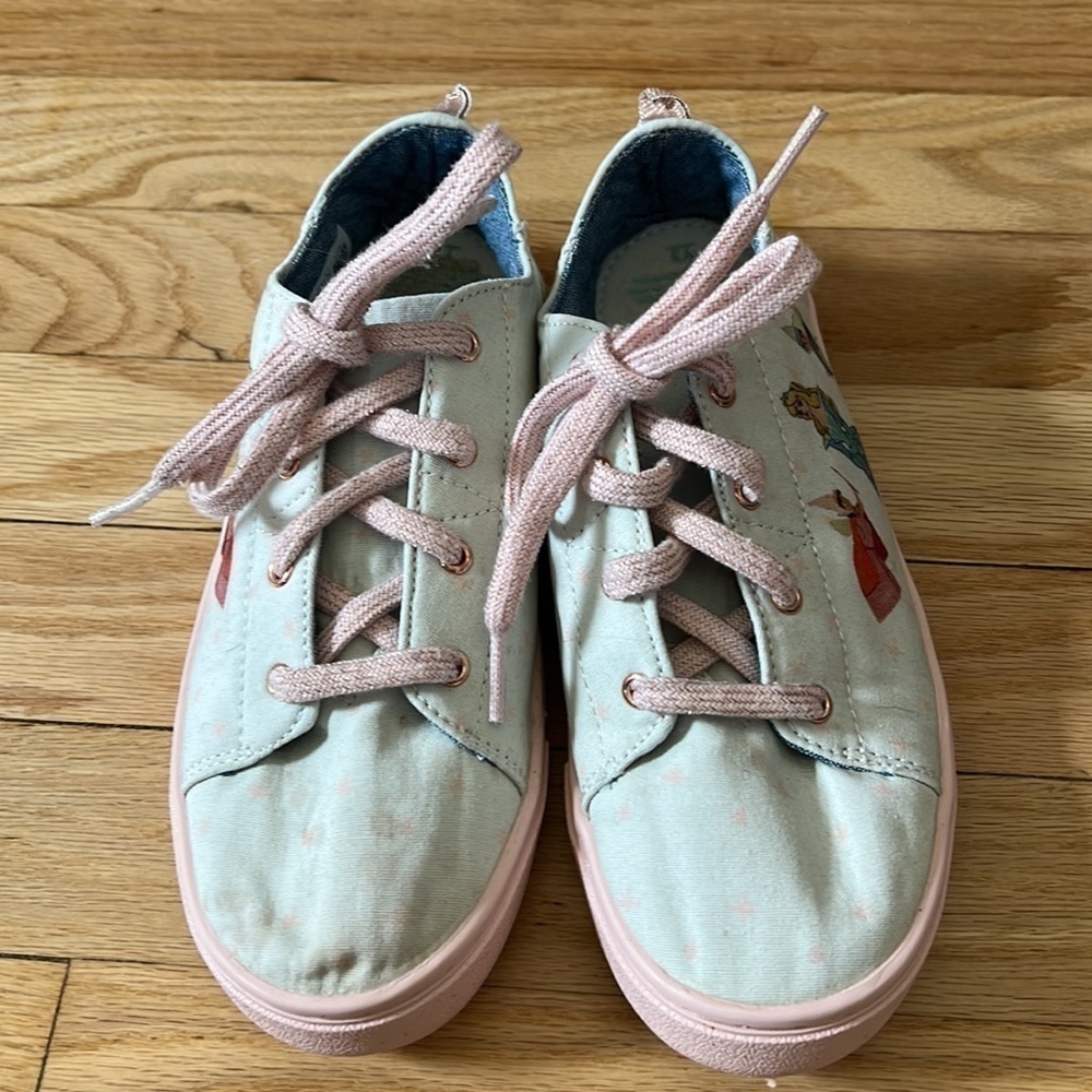 Disney TOMS Princess Aurora Sleeping Beauty Girls Size 3 Sneakers - Picture 3 of 11